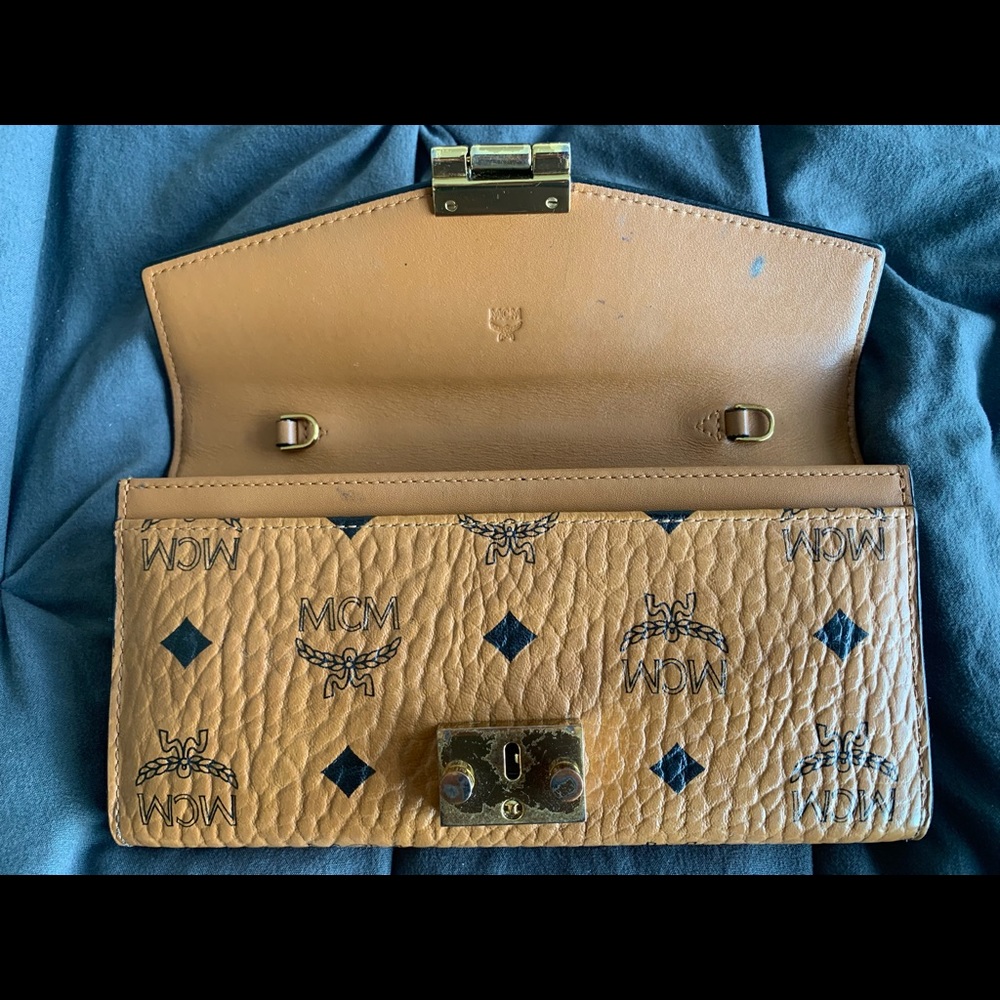 MCM Wallet - Picture 3 of 4